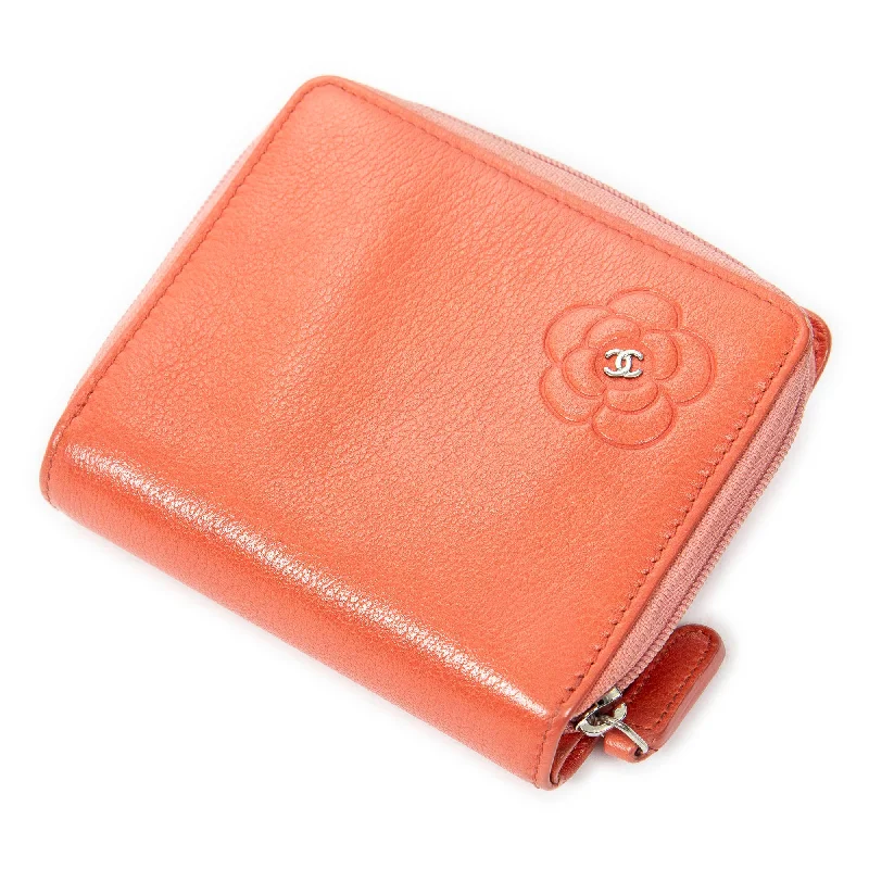 Keychains with engraved initials-Camellia Compact Bifold Zip Wallet