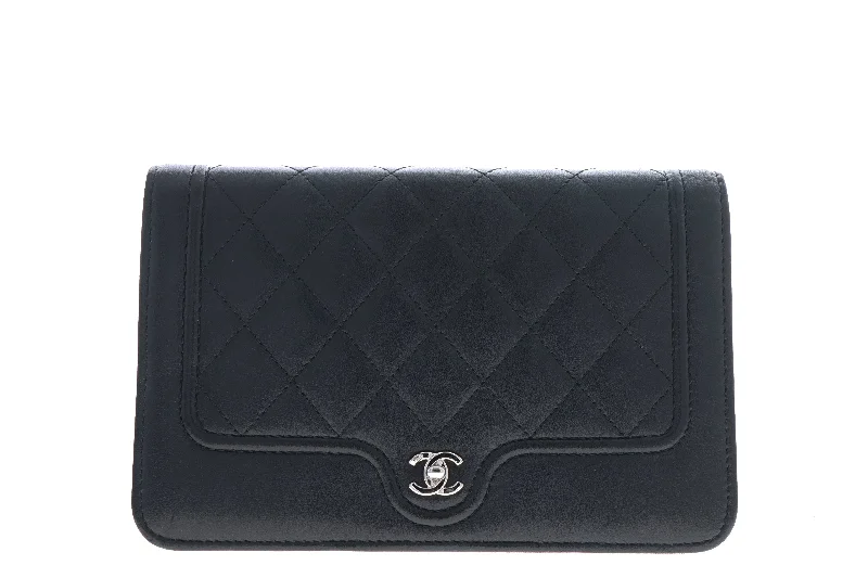 Handbag for dates-Chanel Lambskin Quilted Wallet On Chain Black