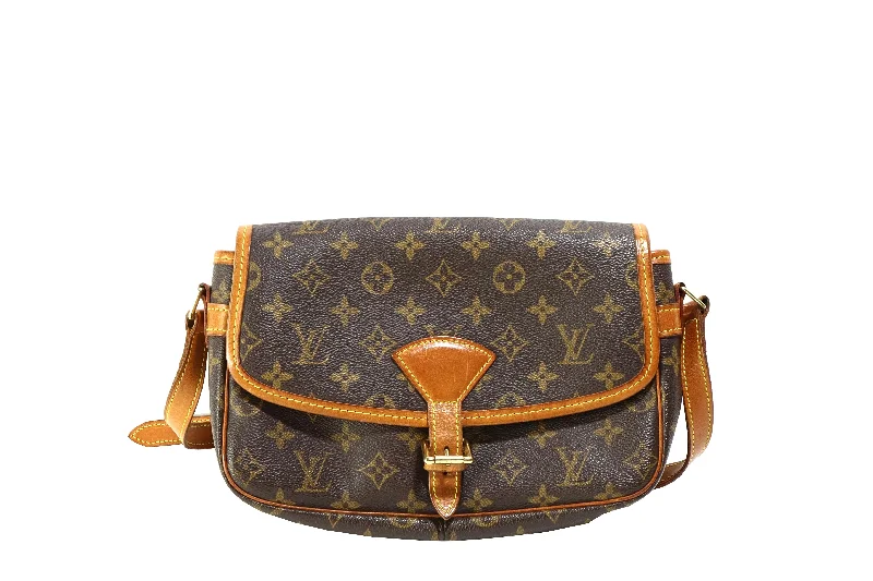 Handbag satin finish-Louis Vuitton Monogram Sologne Bag