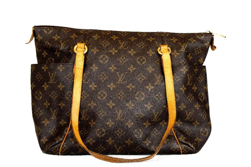 Handbag for picnics-Louis Vuitton Monogram Totally MM