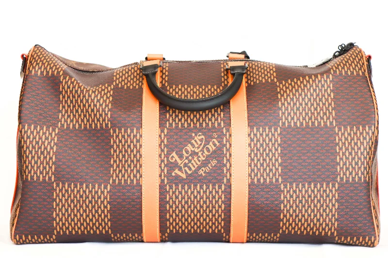 Handbag chic look-Louis Vuitton x Nigo Limited Collaboration 2020 Drip Giant Damier Keepall Bandouliere