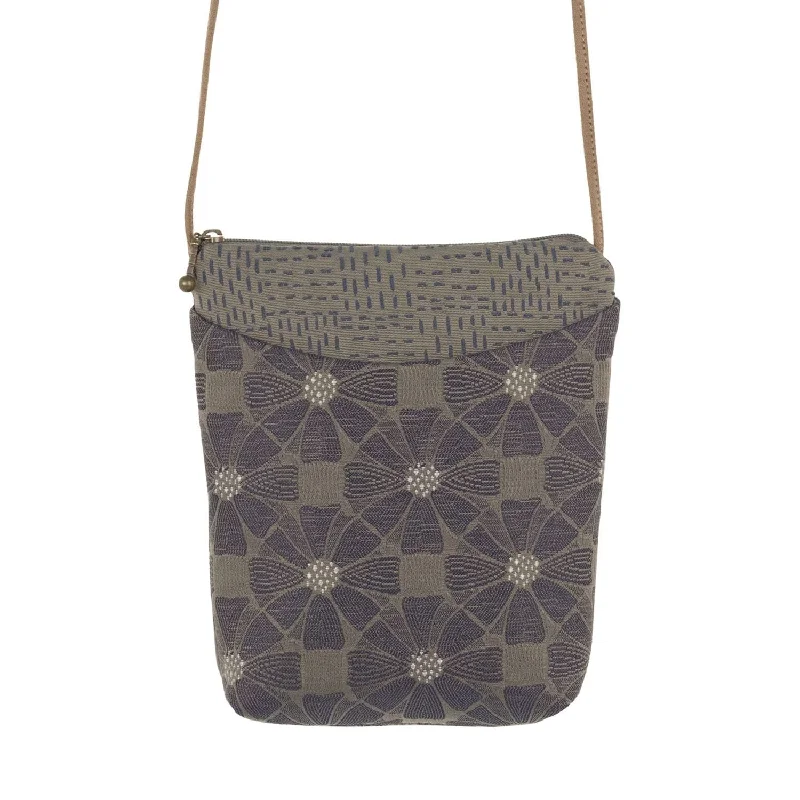 Leisure Bag for casual trips-Busy Bee in Cosmos Navy